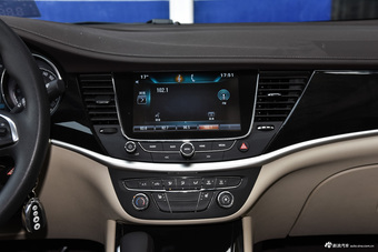 2016款威朗轿跑1.5L自动领先型15S