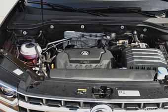 2017款途昂2.0T自动两驱旗舰版330TSI