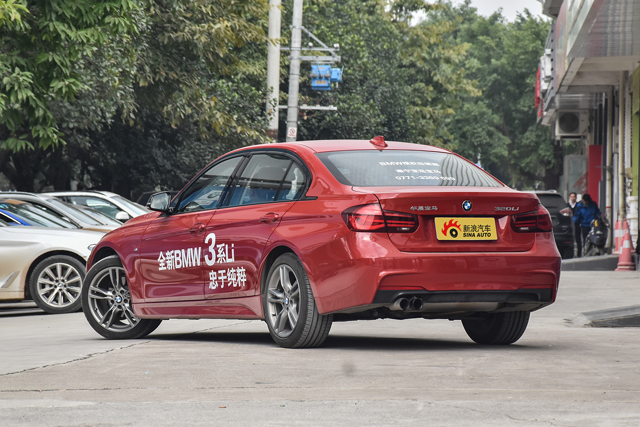 2018款宝马3系2.0T自动320Li M运动曜夜版