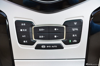 2017款比亚迪e5 300 尊贵型