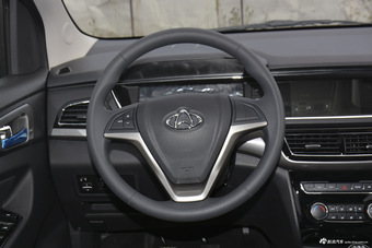 2016款长安欧尚1.5L手动精英型