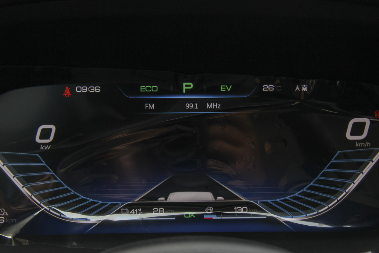 2018款比亚迪唐新能源2.0T全时四驱智联创享型7座