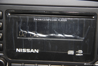 2011款D22皮卡 2.4L手动汽油两驱标准型