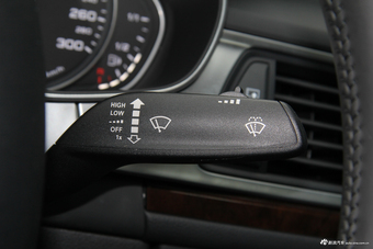 2017款奥迪A6L 2.5L自动30 FSI舒适型