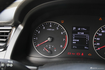 2018款福瑞迪1.6L自动Value-Connect智享互联版