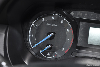 2016款撼路者2.0T自动四驱菁英版汽油