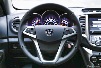 2015款逸动1.6L自动豪华型