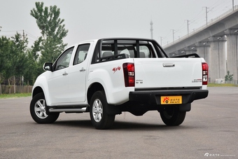 2018款铃拓2.5T手动四驱豪华款JE4D25Q5A