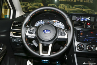 2016款斯巴鲁XV 2.0L自动精英导航版