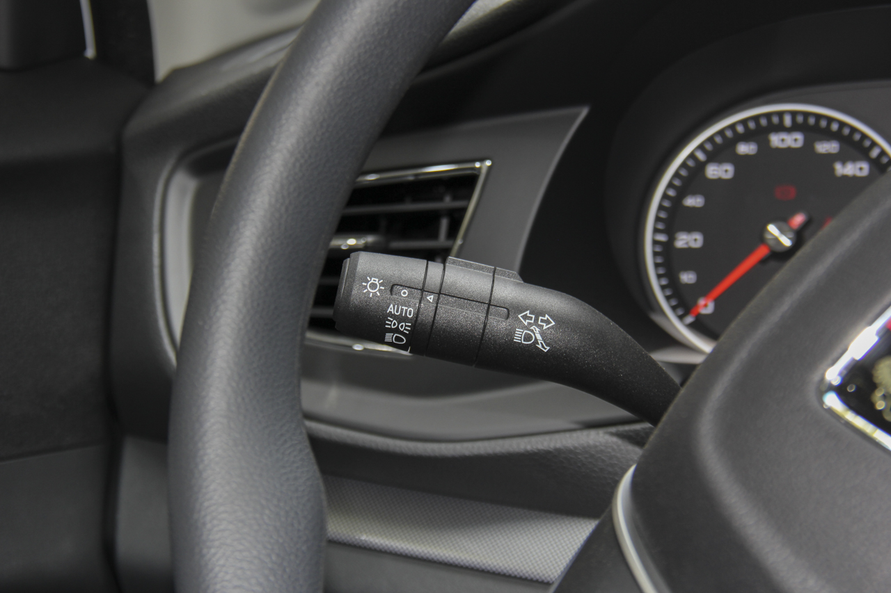 2018款荣威360 PLUS 1.5L手动豪华版