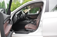 2018款宝马3系2.0T自动320Li 时尚型