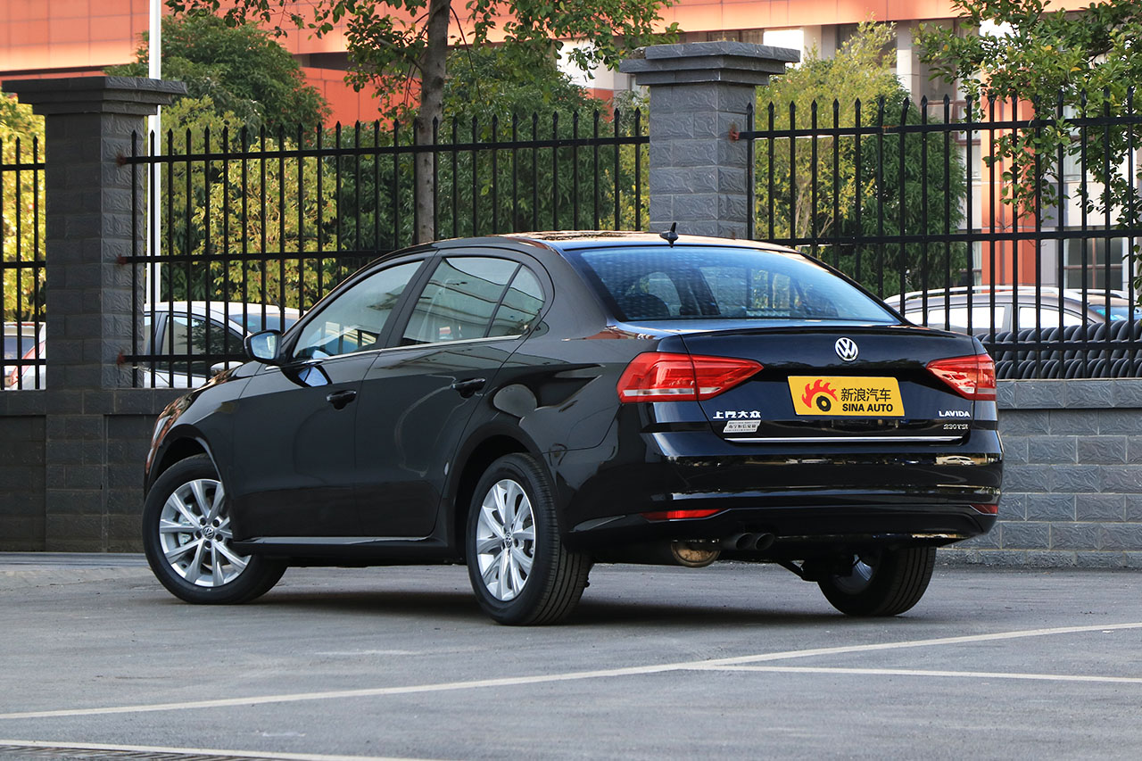 2017款朗逸1.4T自动舒适版230TSI DSG