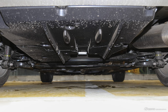 2017款卡罗拉1.2T自动GL-i真皮版