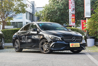 2017款奔驰CLA级改款 2.0T自动220 4MATIC