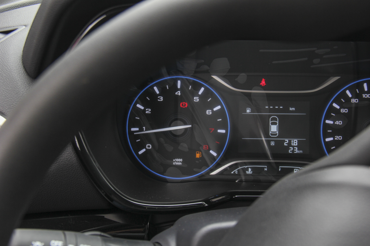 2018款传祺GS4 1.3T手动两驱精英版200T