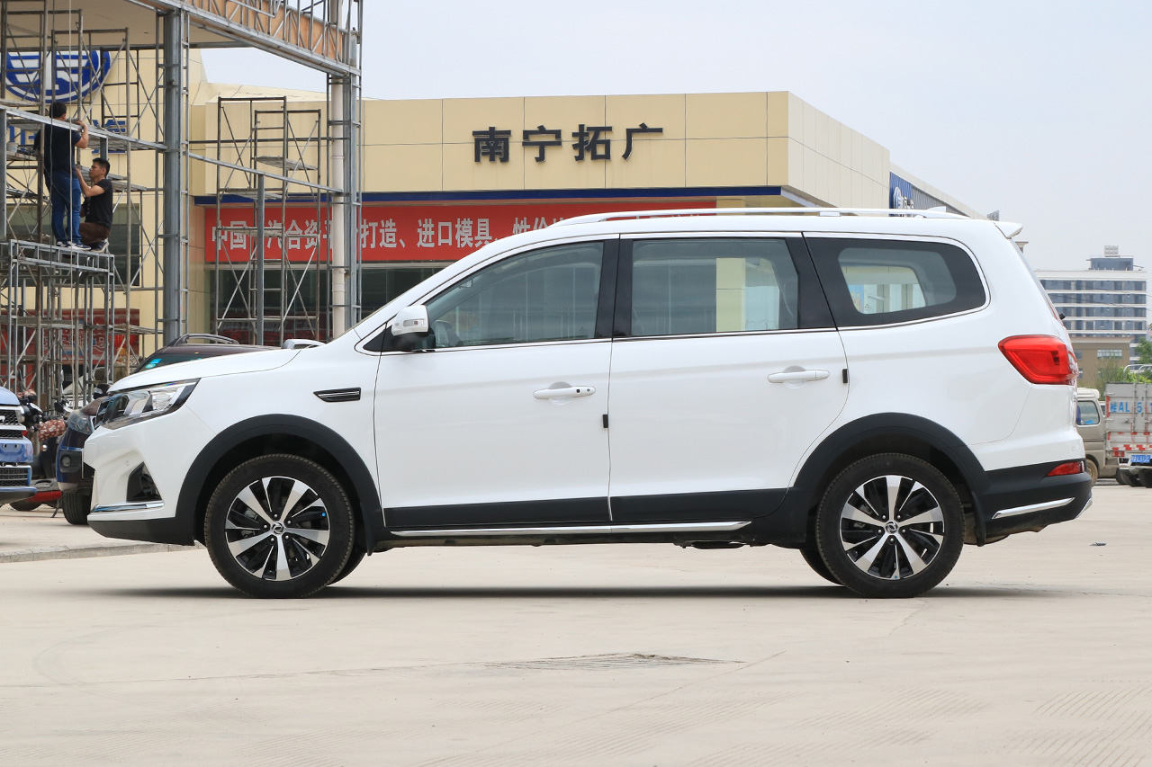 2017款景逸X6 劲享系列1.5T手动尊贵型