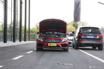 2018款奔驰C级C180L 1.6T自动时尚型运动版图片