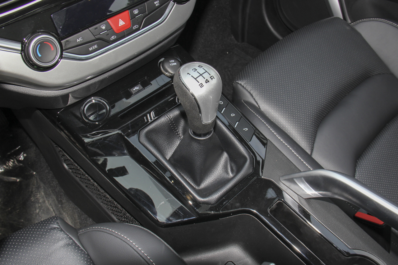 2019款海马S5 1.6L手动豪华型160