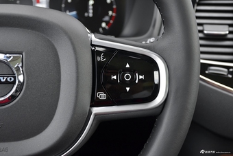 2018款沃尔沃XC90升级版 2.0T自动 T6智雅版