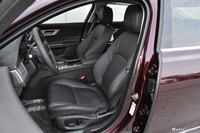 2018款捷豹XFL 2.0T自动200PS精英版