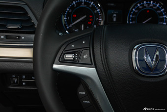 2017款长安CS95 2.0T自动两驱智远版