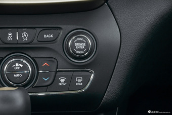 2017款自由光2.4L自动领先版