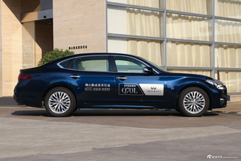2017款英菲尼迪Q70L 2.5L自动豪华版