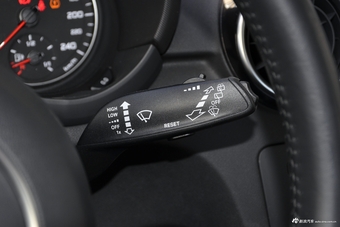 2016款奥迪A1 1.4T 自动30TFSI Sportback Design风尚版