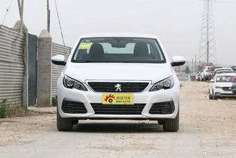 2018款标致308 1.6L自动时尚版