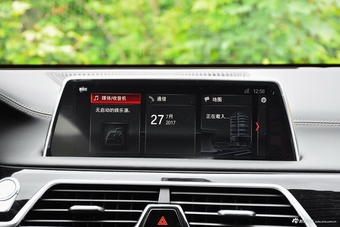 2018款宝马7系740Li 3.0T自动领先型M运动套装
