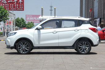 2017款陆风X2 1.6L自动铂锐版