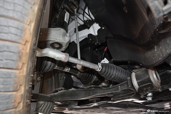 2018款揽胜极光2.0T自动致动版240PS