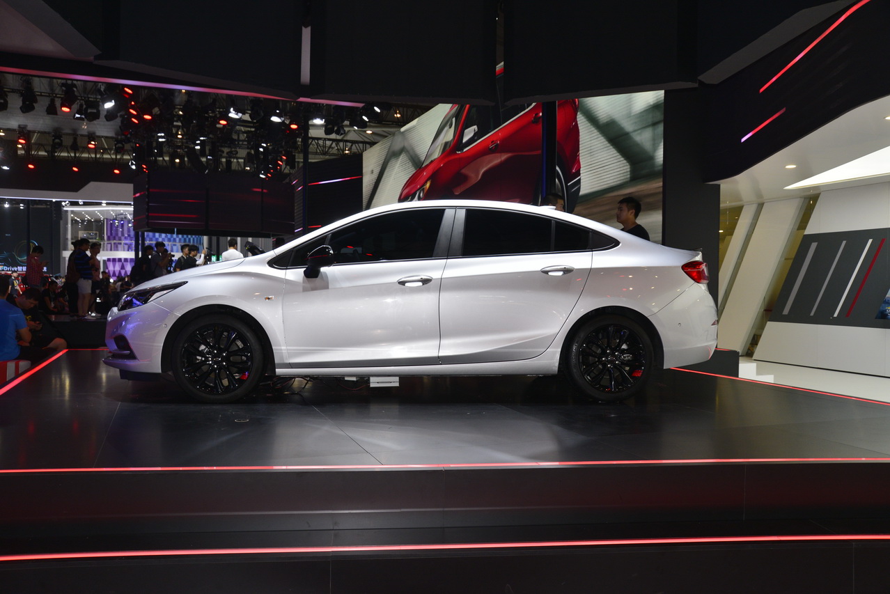 2018成都车展实拍：科鲁兹 RedLIne