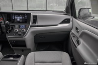 2017款塞纳 3.5L自动两驱LE加版