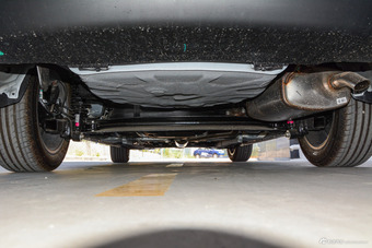 2017款吉利帝豪1.5L自动三厢百万款向上互联版