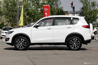 2017款凯翼X3 1.6L自动发烧友版