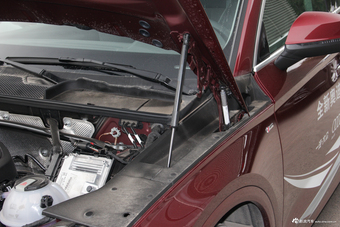 2018款奥迪Q5L 2.0T自动40 TFSI荣享时尚型