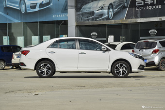 2014款 众泰Z300 新视界 1.5L 手动尊贵型