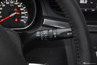 2018款奔腾B50 1.4T自动20周年纪念版