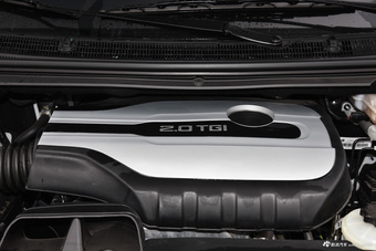 2016款上汽大通G10 2.0T自动豪华行政版