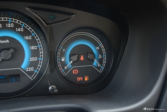 2017款V3菱悦1.5L手动基本型