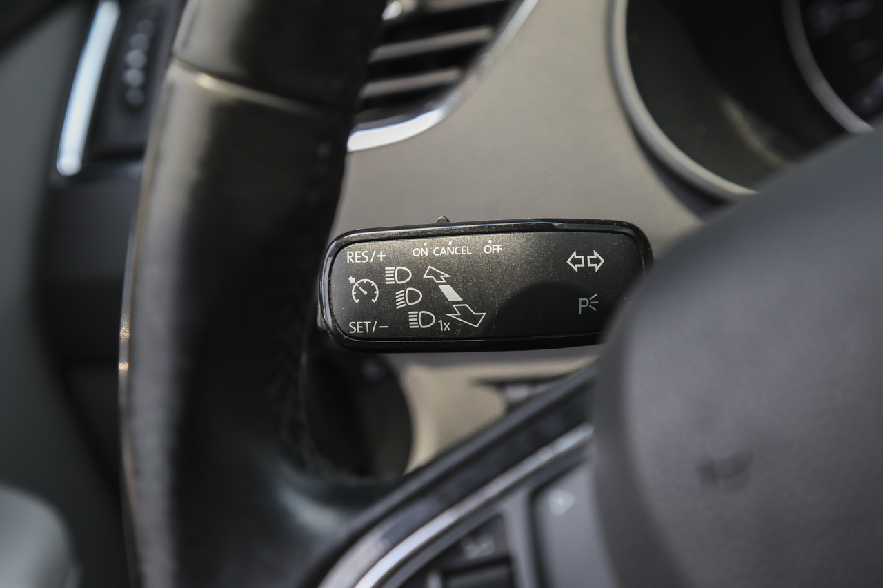 2016款明锐 1.6L手动智行版 流光金