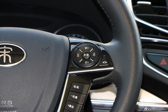 2017款比亚迪宋盖世升级版1.5TI手动豪雅型