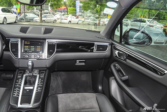 2016款保时捷Macan S 3.0T自动
