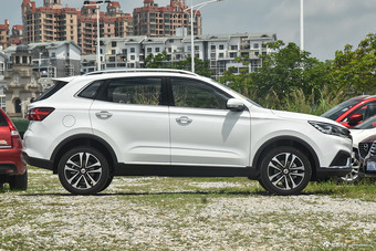 2018款荣威RX3 1.6L CVT旗舰版