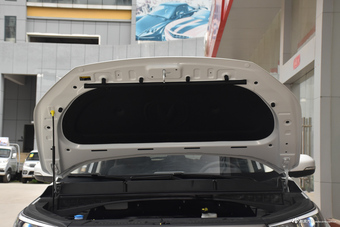 2017款长安CS55 1.5T自动炫色型