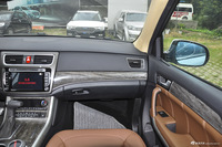 2015款哈弗H8 2.0T自动两驱精英型