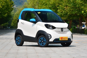 2018款宝骏E100智享版