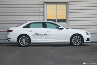 2017款奥迪A4L 2.0T自动45TFSI quattro运动型