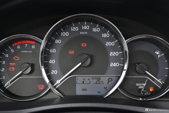 2018款广汽丰田雷凌185T CVT豪华版